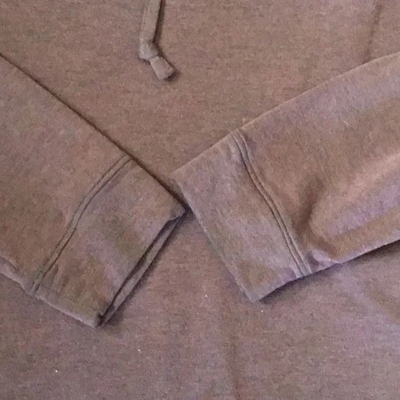 32' Heat Plum color Sweatshirt Size L - Picture 5 of 5